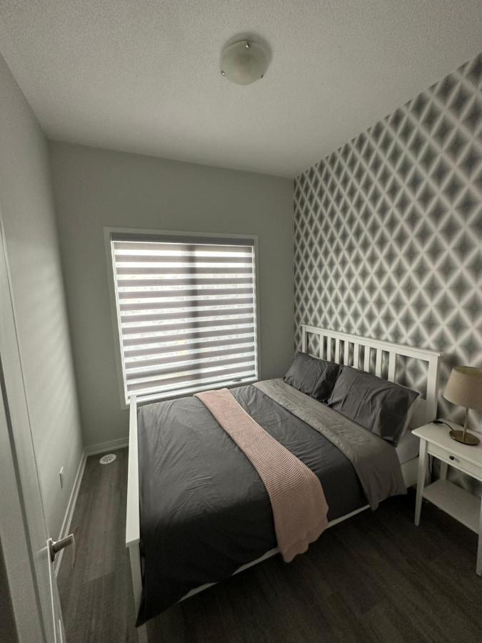Modern Townhouse, Vaughan, Ontario, Canada Eksteriør bilde
